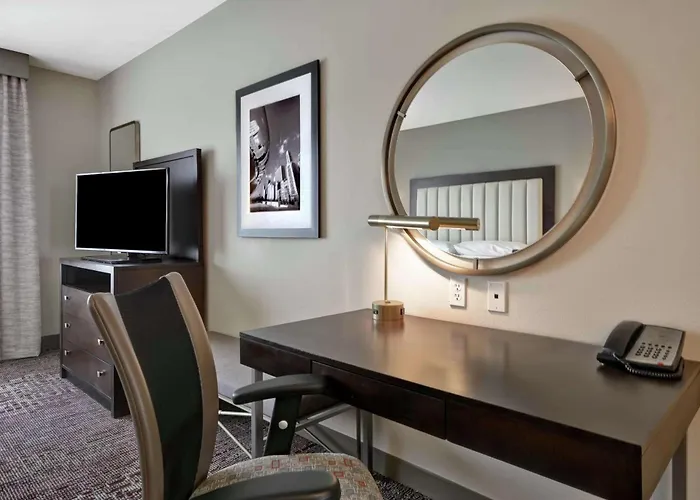 Hotel Doubletree By Hilton Chicago Midway Airport, Il 4*